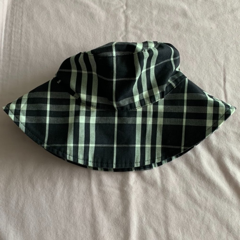 Burberry black and white plaid bucket hat